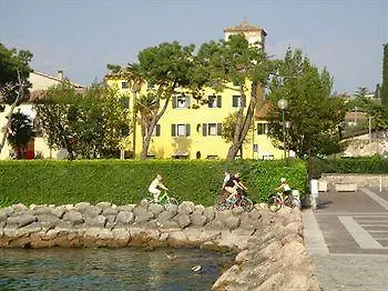 Hotel Vela d'Oro Dependence Bardolino 2*,